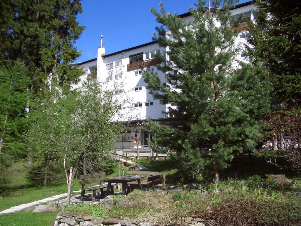 Ferienwohnung Im Haus Edelweiss Treffen Exterior foto